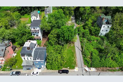 1300 Stranmore St, Pittsburgh, PA 15212 - Photo 2