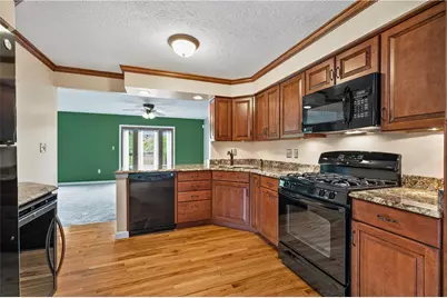 20 Villa Ct, Pittsburgh, PA 15214 - Photo 6