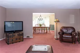 438 Edgewood Dr, Meadville City, PA 16335 - Photo 12