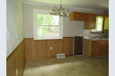 21 Daisytown Rd, W Pike Run Twp, PA 15427 - Photo 8