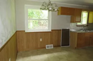 21 Daisytown Rd, W Pike Run Twp, PA 15427 - Photo 8