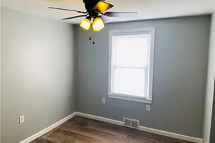 120 Graham Ave, North Versailles, PA 15137 - Photo 4