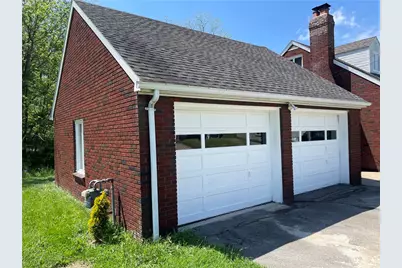 221 N Cascade St, New Castle, PA 16101 - Photo 4