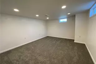 221 N Cascade St, New Castle, PA 16101 - Photo 18