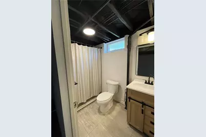 221 N Cascade St, New Castle, PA 16101 - Photo 16