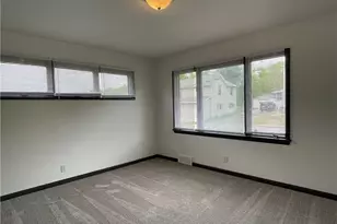 221 N Cascade St, New Castle, PA 16101 - Photo 8