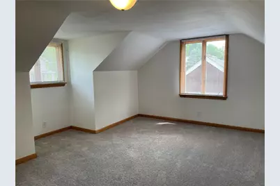 221 N Cascade St, New Castle, PA 16101 - Photo 12
