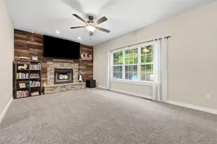 144 Bayberry Ln, Cranberry Township, PA 16066 - Photo 8