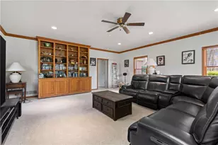 544 Green Parrot Ln, Fawn Township, PA 15065 - Photo 12