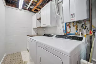132 Orchard Ave, Pittsburgh, PA 15116 - Photo 36