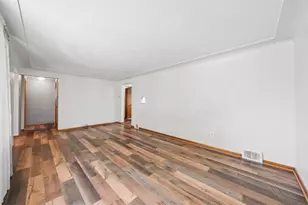 946 Peairs Rd, Elizabeth Twp/Boro, PA 15037 - Photo 8