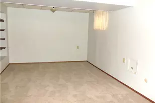 640 Longvue Dr, Chartiers, PA 15342 - Photo 22