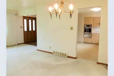 640 Longvue Drive, Chartiers, PA 15342 - Photo 6