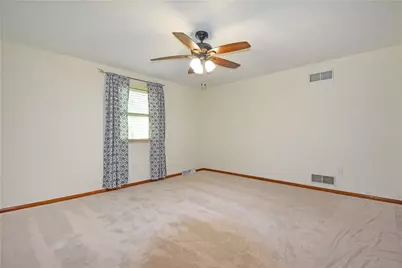 16 Wallace Rd, Pittsburgh, PA 15209 - Photo 14