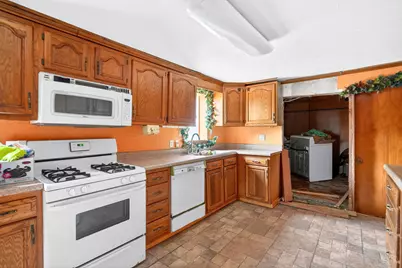 571 Main Street, North Huntingdon, PA 15642 - Photo 4