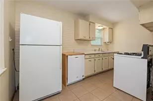 9246 Mary Ave, Pittsburgh, PA 15237 - Photo 6