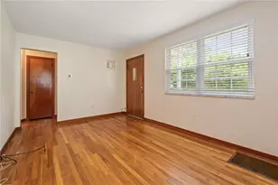 9246 Mary Ave, Pittsburgh, PA 15237 - Photo 4