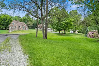 9246 Mary Ave, Pittsburgh, PA 15237 - Photo 20