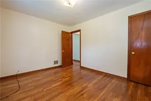 9246 Mary Ave, Pittsburgh, PA 15237 - Photo 12