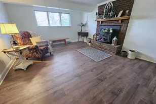 4030 Dividend Dr, South Franklin, PA 15301 - Photo 18
