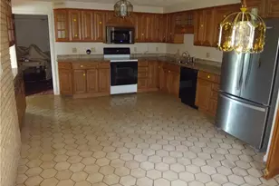 41 Playford Ave, Brownsville, PA 15417 - Photo 14