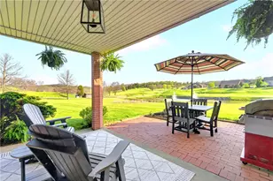 100 Pebble Beach Ct, Ohioville, PA 15009 - Photo 8