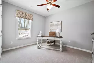 105 Deana Dr, Robinson Twp, PA 15136 - Photo 4