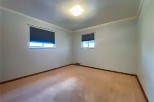 128 Clover Dr, Center Township, PA 15061 - Photo 10
