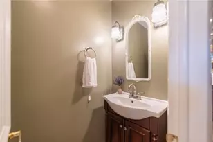 123 Southview Dr, Lancaster Township, PA 16037 - Photo 12