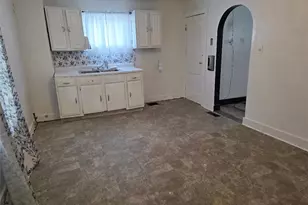 427 Mt Vernon Ave, Coraopolis, PA 15108 - Photo 4