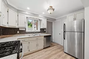 119 Spruce Dr, Pittsburgh, PA 15116 - Photo 14