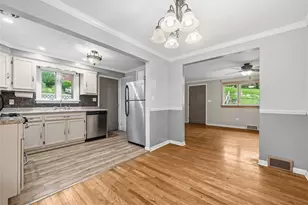119 Spruce Dr, Pittsburgh, PA 15116 - Photo 12