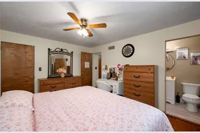 400 Cherokee, Center Township, PA 16001 - Photo 14