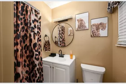 400 Cherokee, Center Township, PA 16001 - Photo 16