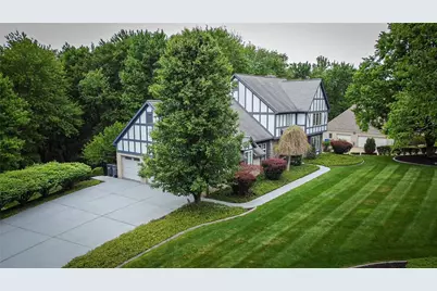 149 Blazing Star Dr, Penn Township, PA 16002 - Photo 2