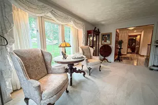 149 Blazing Star Dr, Penn Township, PA 16002 - Photo 4