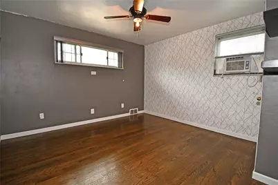433 Ridgemont Dr, Pittsburgh, PA 15220 - Photo 12
