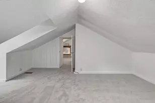 1236 Voskamp St, Pittsburgh, PA 15212 - Photo 14