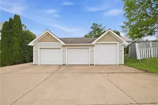 226 College Ave, Grove City Boro, PA 16127 - Photo 24