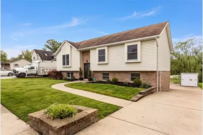 72 4th St, North Irwin, PA 15642 - Photo 2