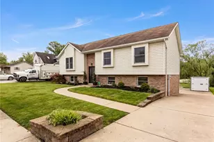 72 4th St, North Irwin, PA 15642 - Photo 2