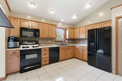 72 4th St, North Irwin, PA 15642 - Photo 6