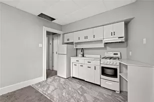 1025 Brownsville Rd, Pittsburgh, PA 15210 - Photo 20