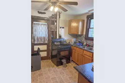 130 Baker Ave, Hermitage, PA 16148 - Photo 2