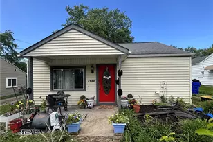 1922 Robinwood St, Union Township, PA 16101 - Photo 12