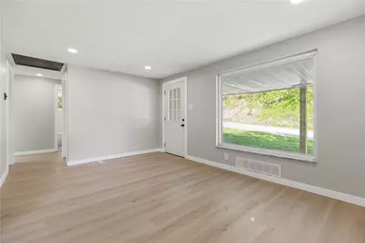 609 Monaca Rd, Hopewell Township, PA 15001 - Photo 6