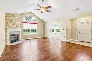2014 Jamestown Ct, Adams Township, PA 16059 - Photo 8