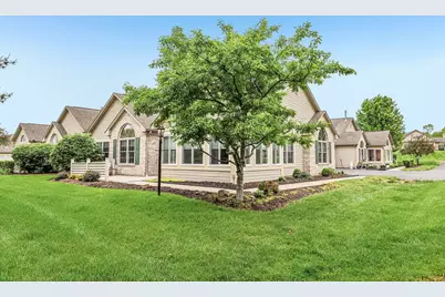 2014 Jamestown Court, Adams Township, PA 16059 - Photo 2