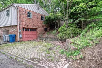 1023 Middle Road, Pittsburgh, PA 15116 - Photo 6
