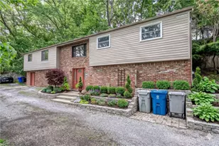 1023 Middle Rd, Pittsburgh, PA 15116 - Photo 2